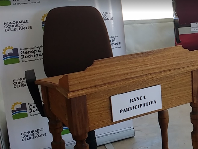 Vecino pide usar la Banca Participativa para preguntar dudas no respondidas sobre la realización de dos hospitales