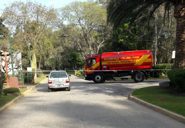 Se rompió un caño de gas en el ingreso al Hospital Sommer y hubo un desmayo y discusiones