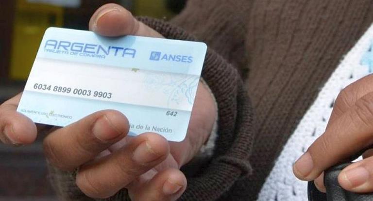 Al final, la tarjeta "Argenta" no se quita, lo que se quita es parte del interés que cobraban de más