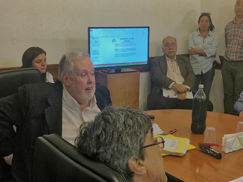 Cambio en Ingresos Públicos: Reemplazaron a Höenigfeld