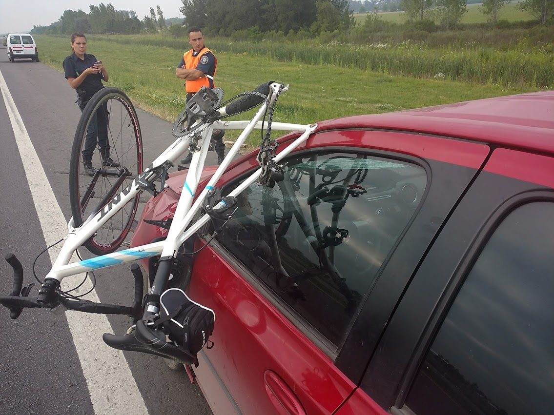Los ciclistas tras la tragedia, piden el Poli: "Queremos descartar la posibilidad de ir a entrenar a la ruta"