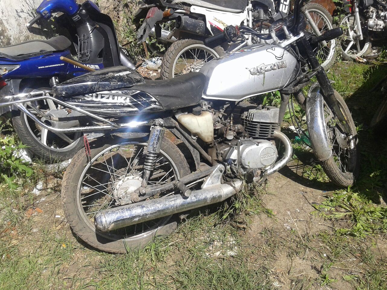 Persecución de motochorros en el barrio Altos del Oeste