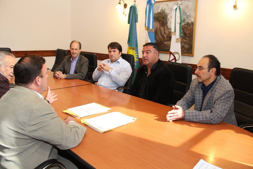 convenio-club-leones-escuela-sur-municipio