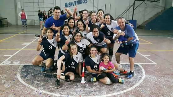 Las chicas del PAC ascendieron al segundo nivel del voley metropolitano