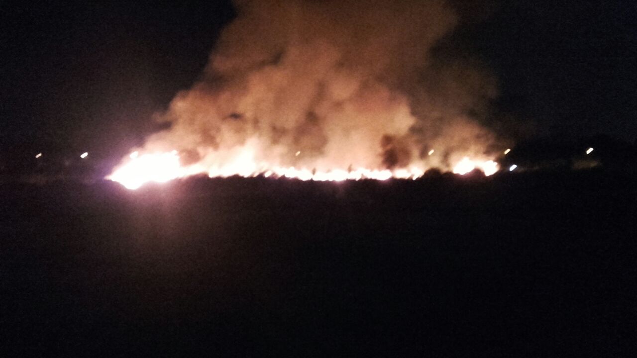 Terrible incendio de basura en "la quema" de la Calle Corrientes