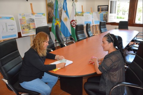 Mientras espera por la casa que le prometieron, Analía Quiroga recibió un subsidio del Municipio