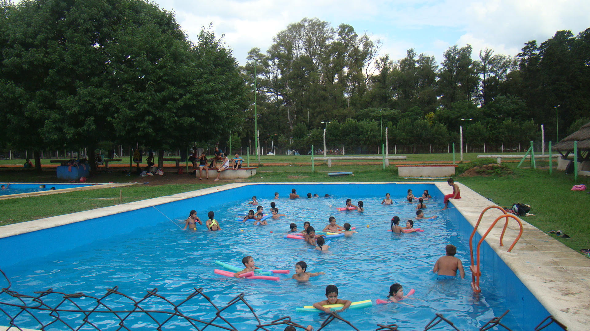 Colonias de verano en el Polideportivo: días y horarios para adultos mayores y personas con discapacidad