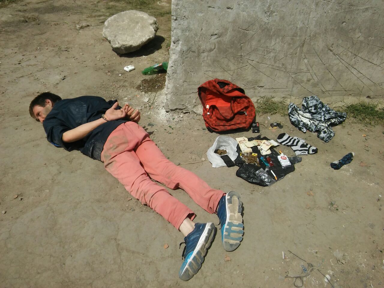 Los detuvieron cuando estaban listos para vender droga en una esquina de Agua de Oro