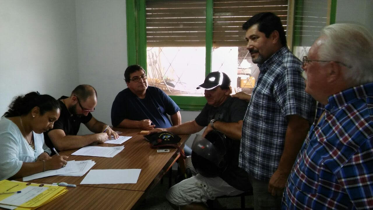 encuentro-constitucion-biblioteca-puerto-malvinas