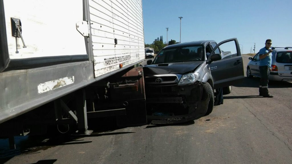 choque-camion-local-en-otra-localidad