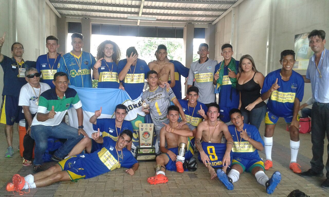 Los pibes de Alem, campeones invictos en el torneo internacional de Ecuador