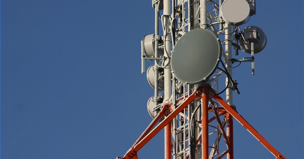 place-fm-transmitter-radio-station-800x800