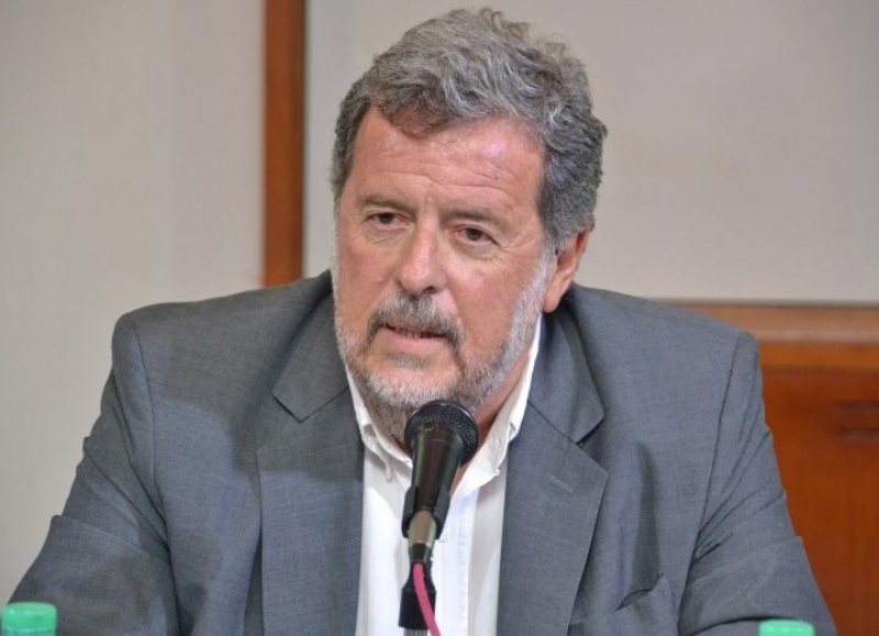 Elustondo: "Venimos a revertir el populismo, la mirada asistencialista y la mala política"