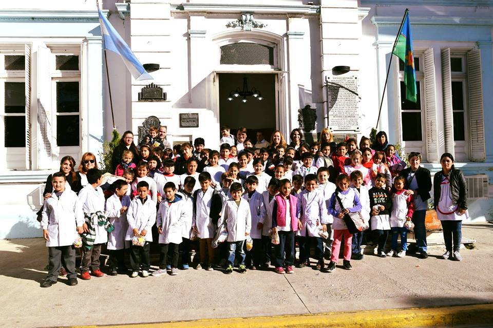 Estudiantes de Primaria visitaron el Palacio Municipal y el HCD