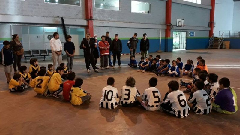 encuentro-de-futbol-recreativo