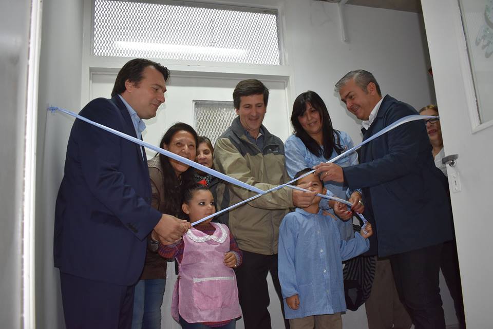 kubar-inauguro-aulas-jardin-923