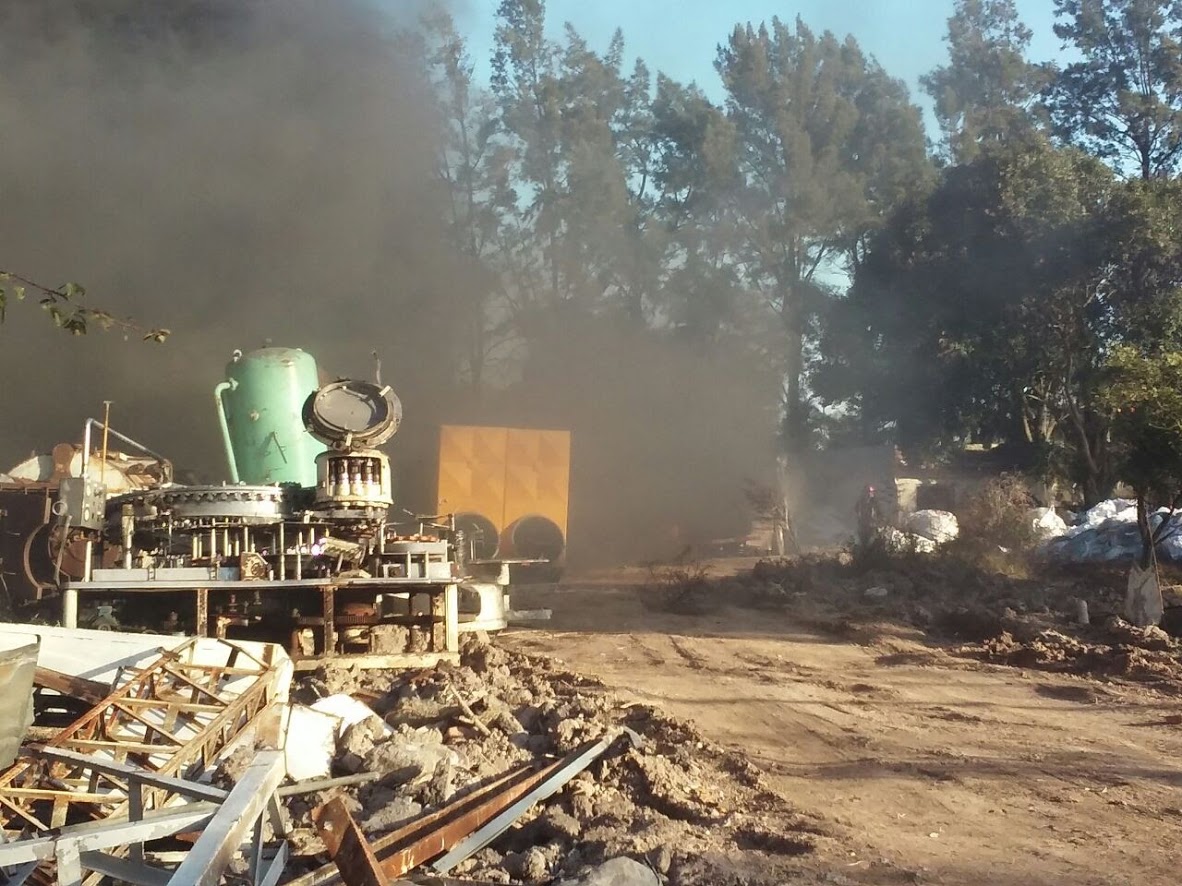 Incendios en Cina Cina: uno con plásticos peligrosos generó una inspección