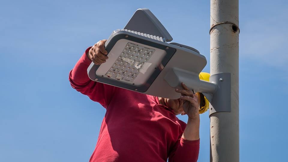 Se renegoció el Plan de Re-iluminación caído tras sospechas en la gestión pasada
