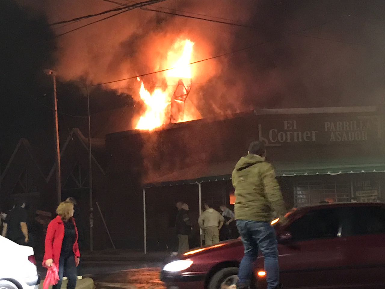 incendio-parrilla-el-corner-1