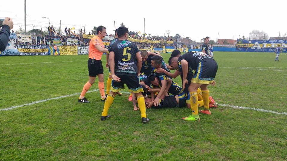 Alem arrancó el torneo con un triunfo agónico y espera envalentonado el clásico con Luján