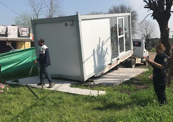 Se instaló un nuevo puesto policial en la entrada de un barrio