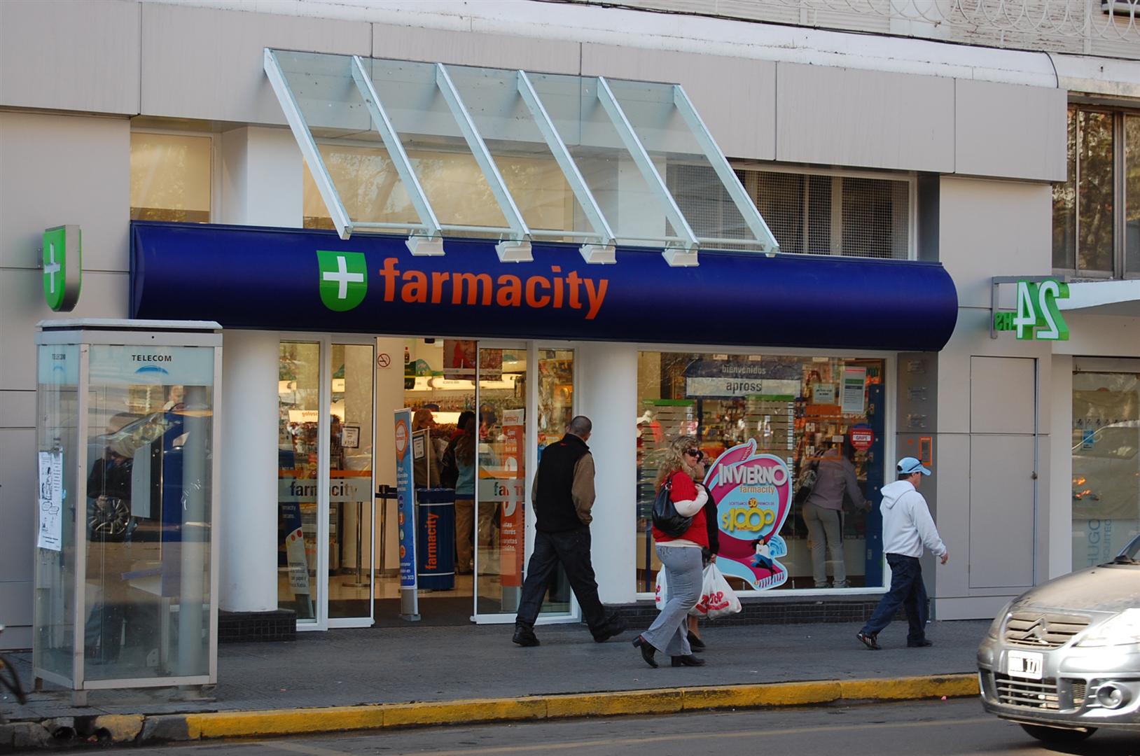 Sigue en suspenso el desembarco de Farmacity en la Provincia
