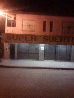 Violento asalto en el supermercado chino de un barrio