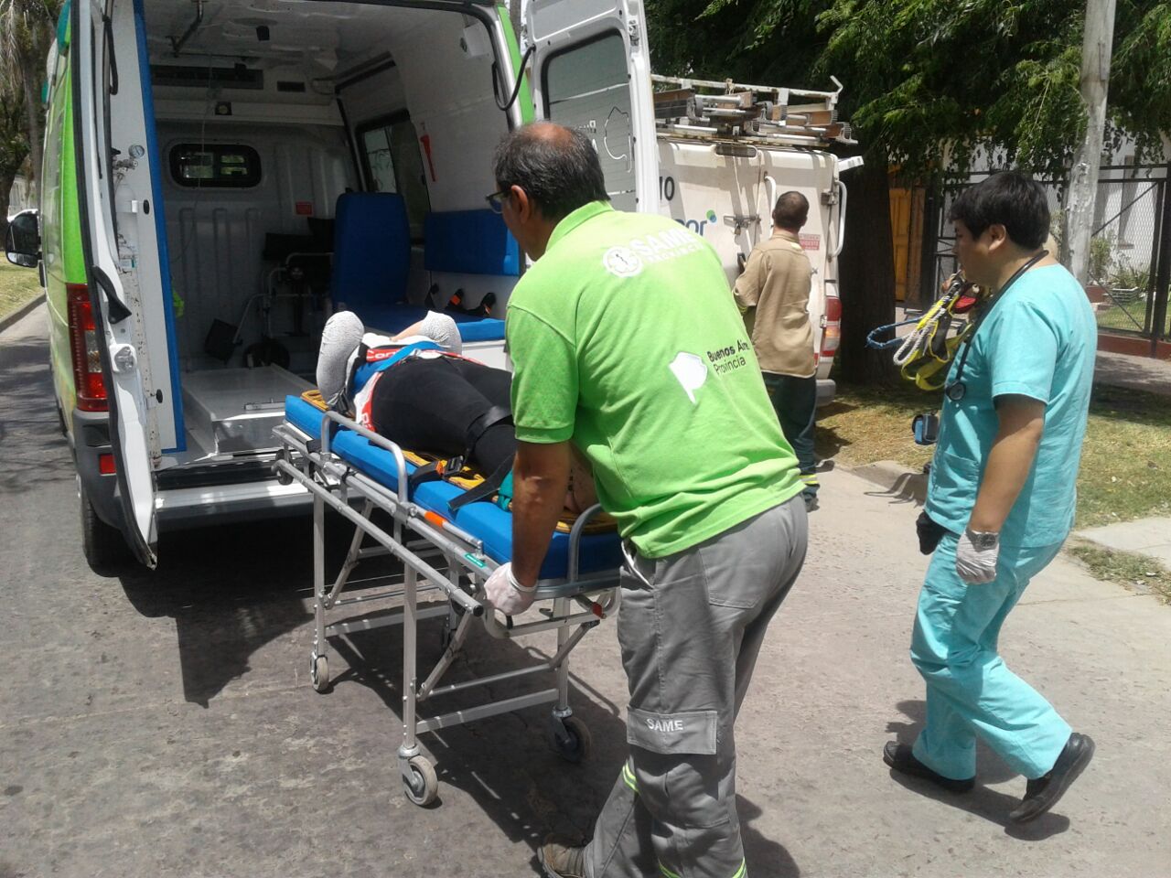 Dos automóviles protagonizaron un choque en una esquina céntrica