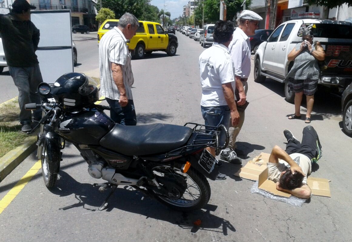 Tres accidentes en menos de tres horas con autos, motos y hasta bicicletas involucradas