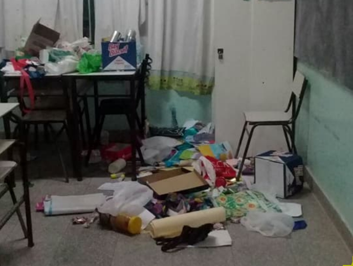 Robaron y vandalizaron la escuela de Parque Irigoyen