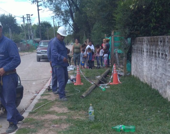 Accidente con operario eléctrico, incendios de casas y un detenido que trató de huir esposado