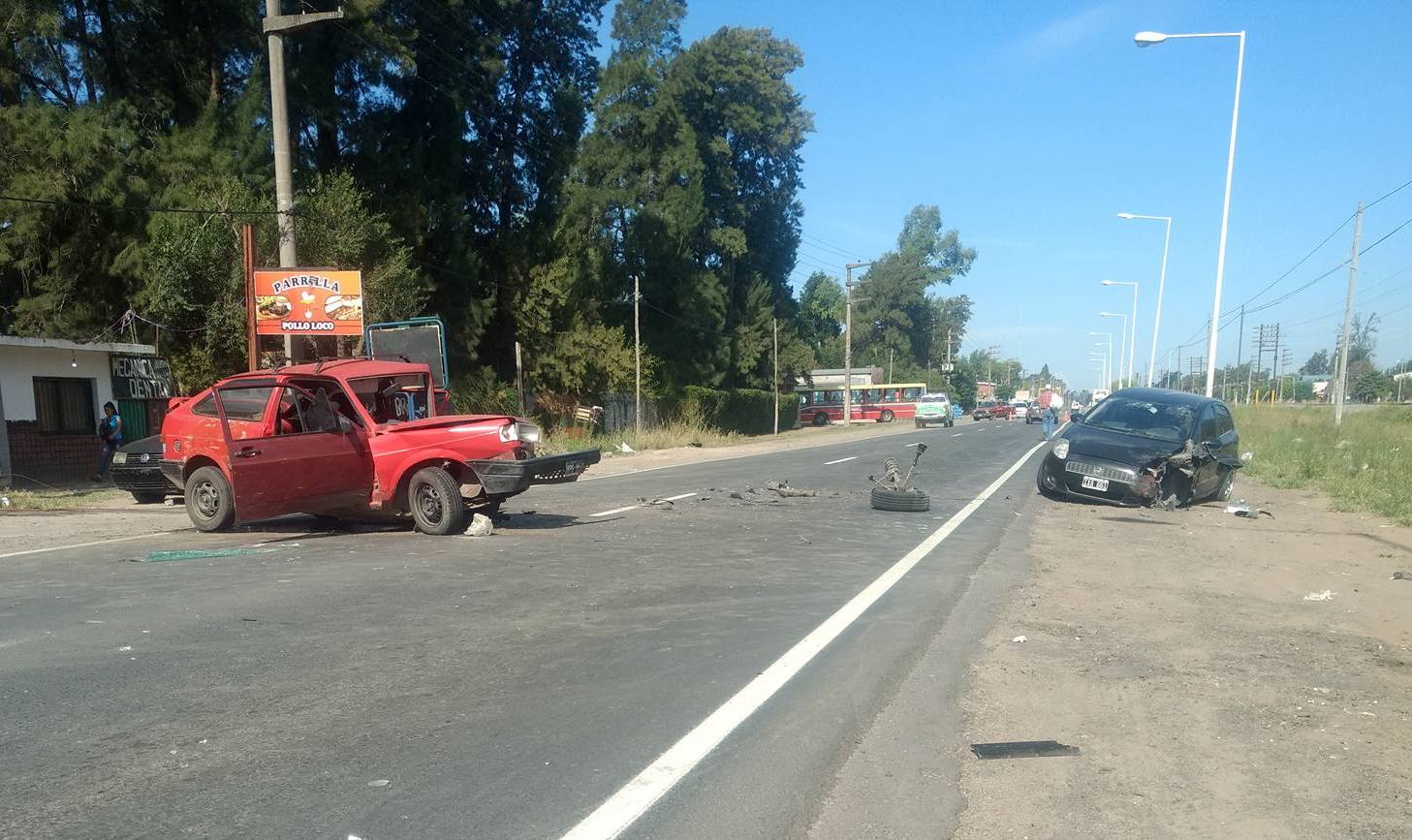 Fuertísimo choque frontal en Ruta 7 por Parque Rivadavia