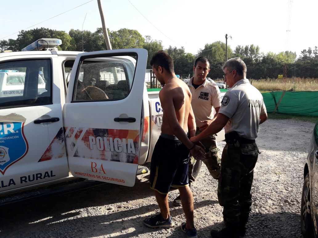 Detuvieron a dos jóvenes cuando intentaban ingresar a una finca en el barrio El Casco