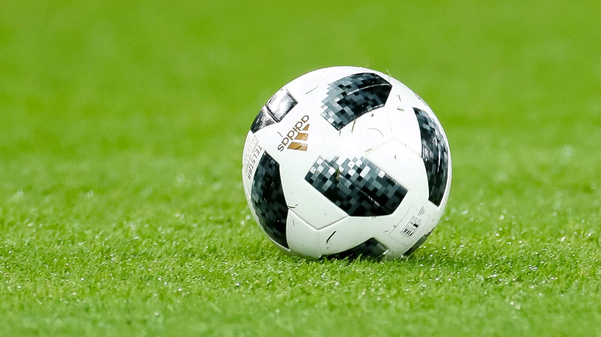 adidas-telstar-1920-2