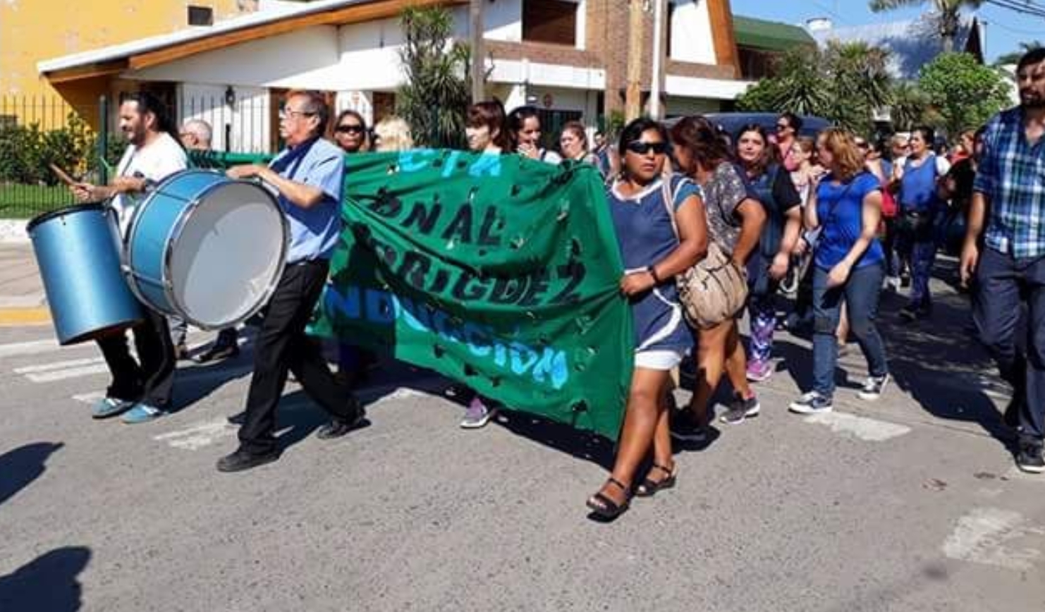 ATE se movilizó hacia el Consejo Escolar y el Municipio, reclamando por infraestructura escolar