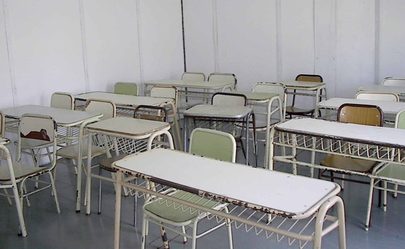 El Consejo Escolar dio detalles técnicos de las aulas móviles