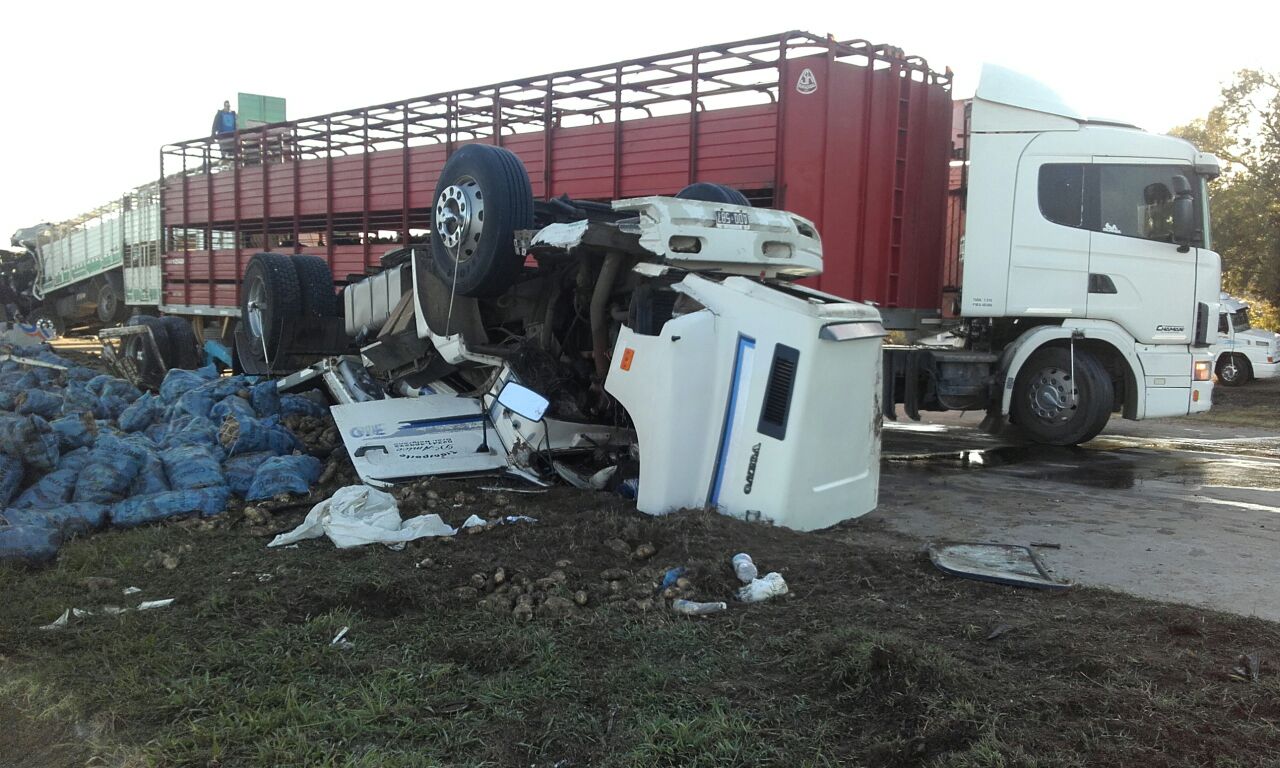 Un muerto en un choque de camiones en Ruta 6