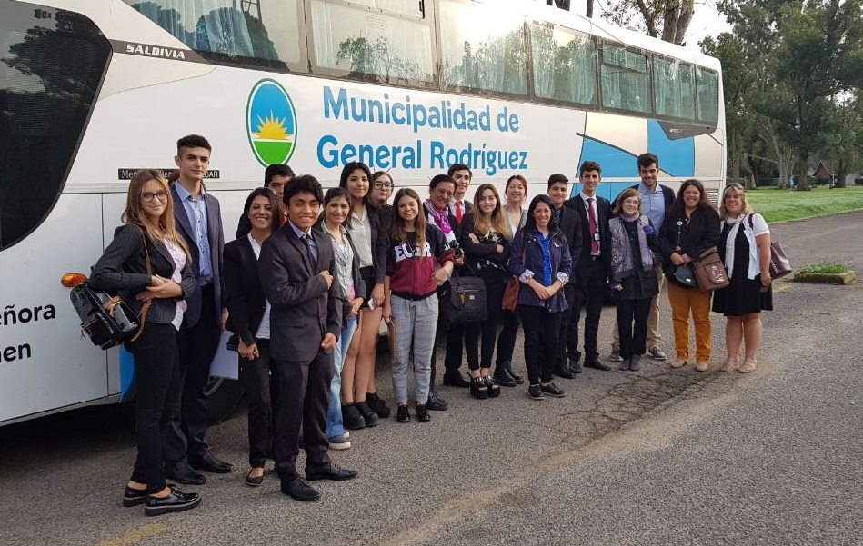 Estudiantes locales participaron de una cumbre provincial del "G20 Estudiantil"