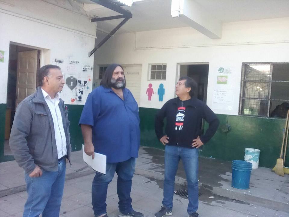 Baradel estuvo en Rodríguez por la complicada situación educativa en el distrito