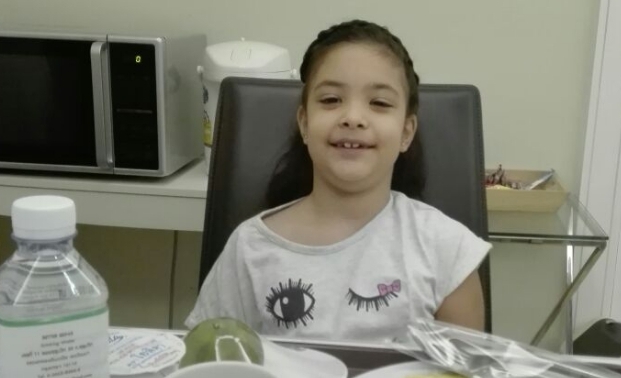 Gracias a una ayuda inesperada, Maitena ya está en Tailandia para su cuarto tratamiento