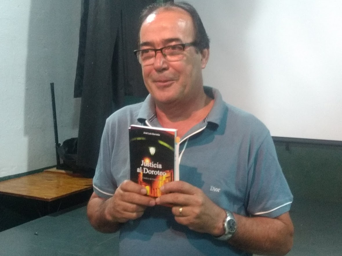 Barreña presentó su libro: "Justicia al Doroteo"