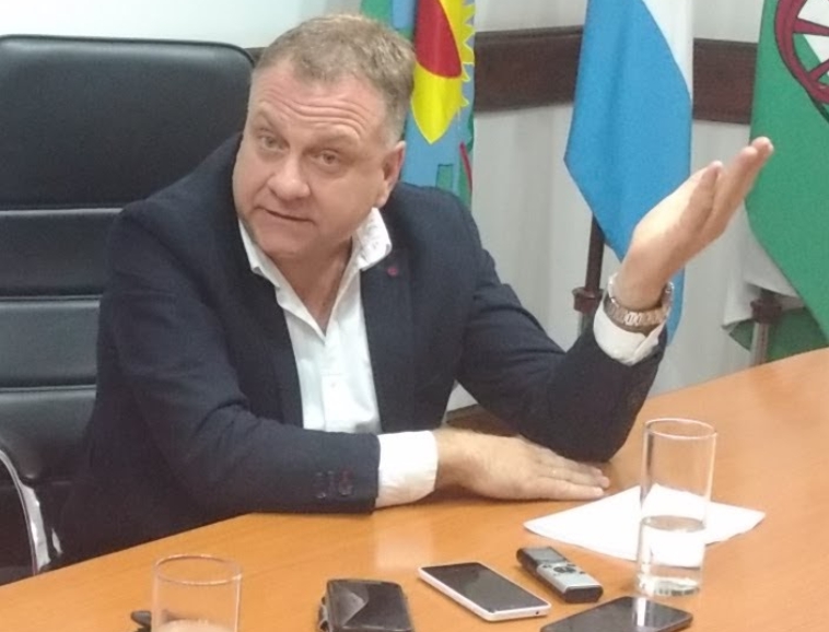 Basilotta: "cayeron más de 93 mm, pero hay fotos que pretenden demostrar un caos inexistente"