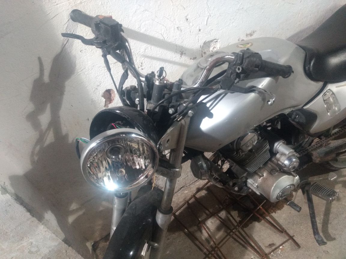 accidente-moto-auto-av-italia-abril-2018-1