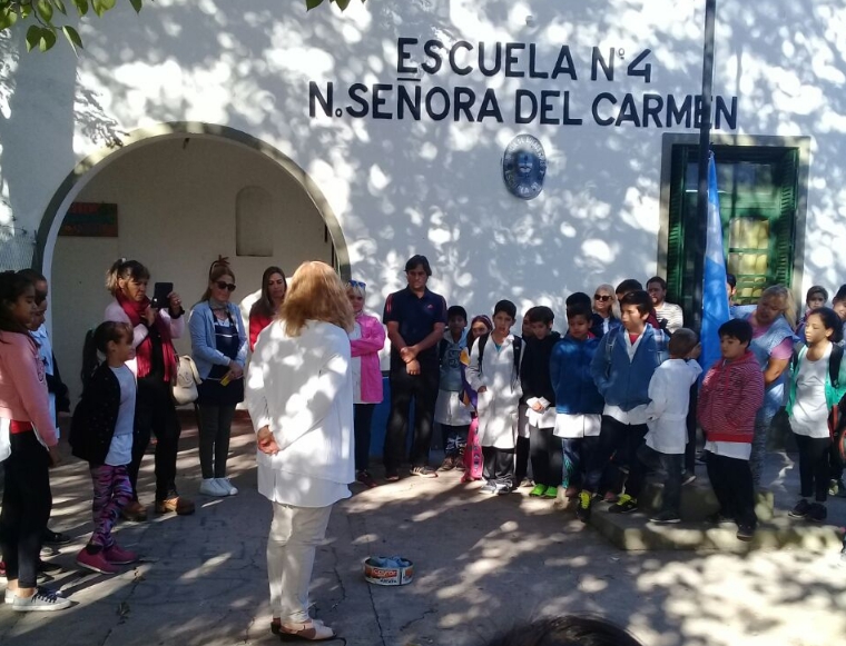 Una escuela rural reclama por una situación peligrosa hace meses