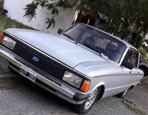 Robaron un auto del estacionamiento del hipermercado Carrefour de Av. Bernardo de Irigoyen