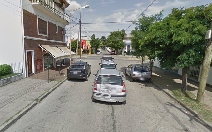 Robaron un auto en el centro y a plena luz del día