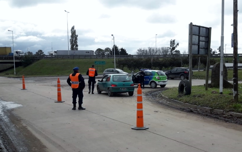 Operativos de control vehicular en los accesos