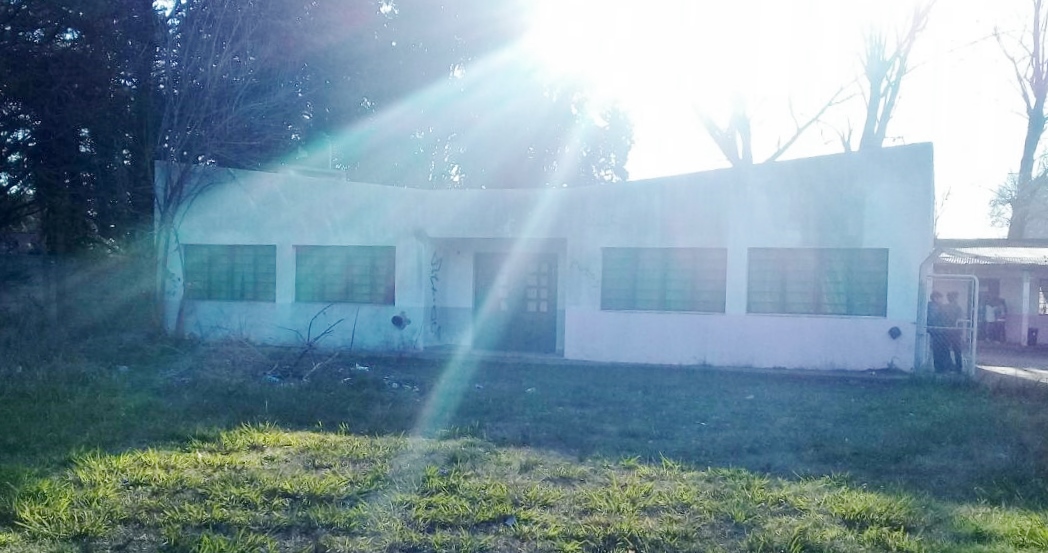 Entraron a un colegio por la fuerza y el gran botín fue...