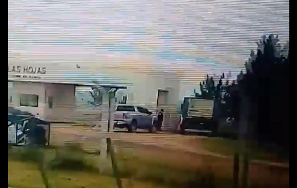 Un camión de tosca huyó de un control sobre la Ruta 6 y se ocultó en un barrio privado