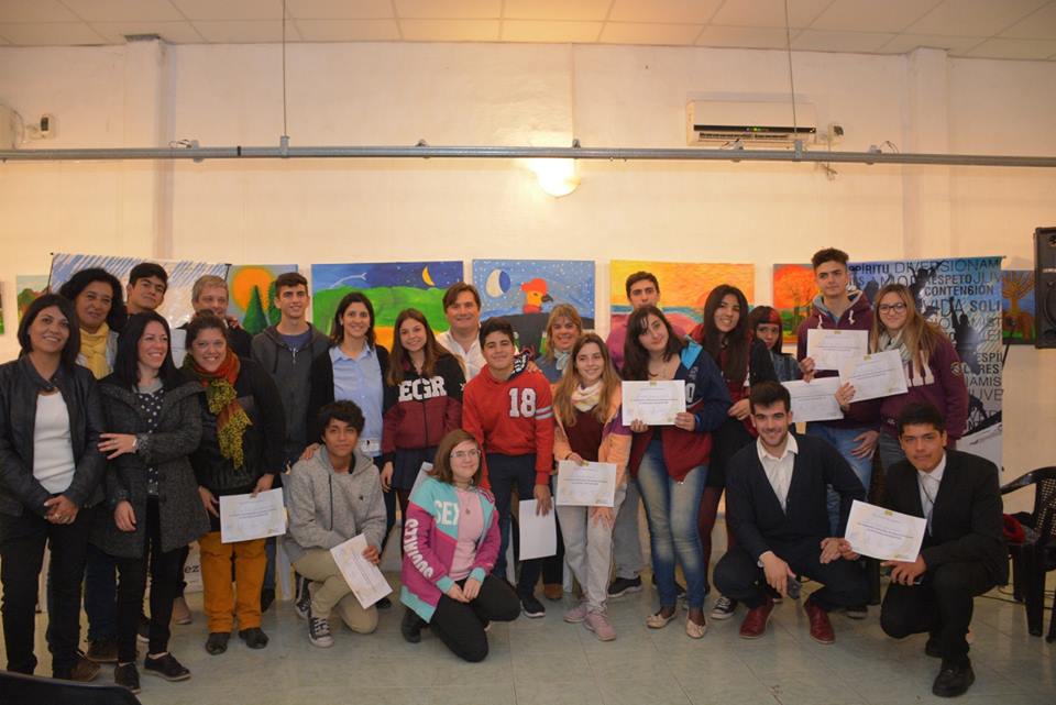 Reconocieron a los alumnos que participaron en la Simulación G20